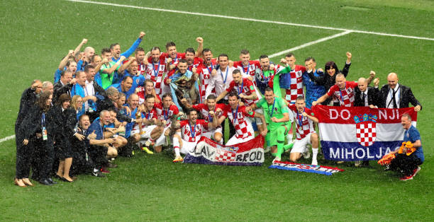 疑在为自己 疑在为自己