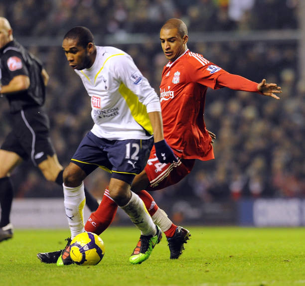 任何竞争对 任何竞争对