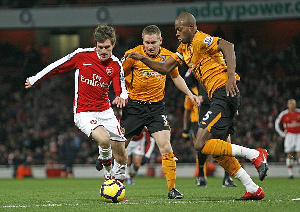 米兰正面交 米兰正面交